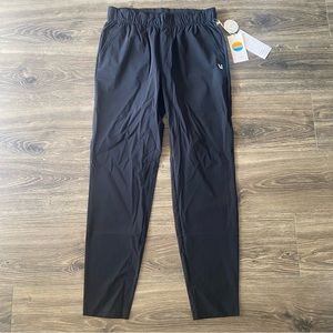 VUORI Men’s Black Fleet Pant Size MEDIUM NEW NWT